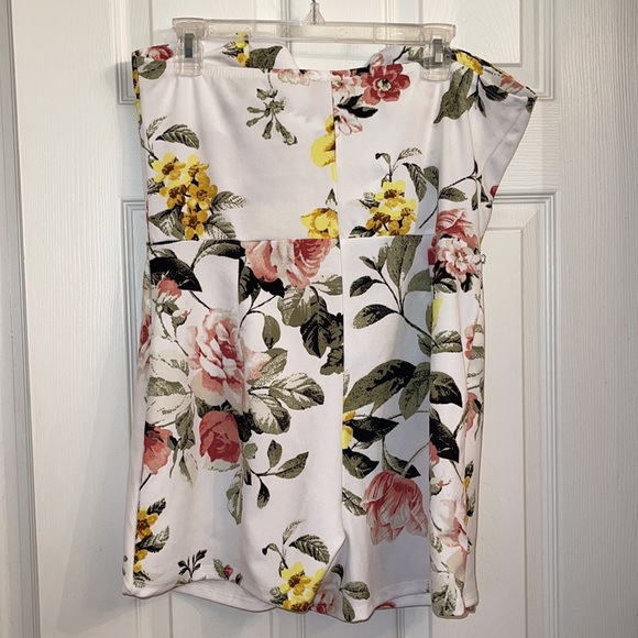 Strapless romper - Picture 7 of 7